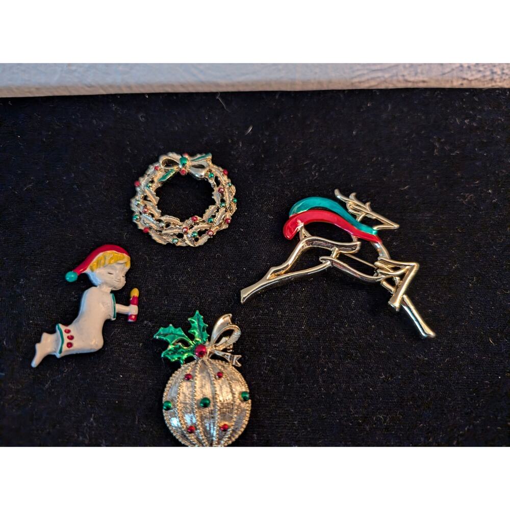 Lot of Four Vintage Signed Christmas Themed Pins